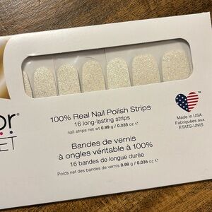 Color street nails Silver glitter white